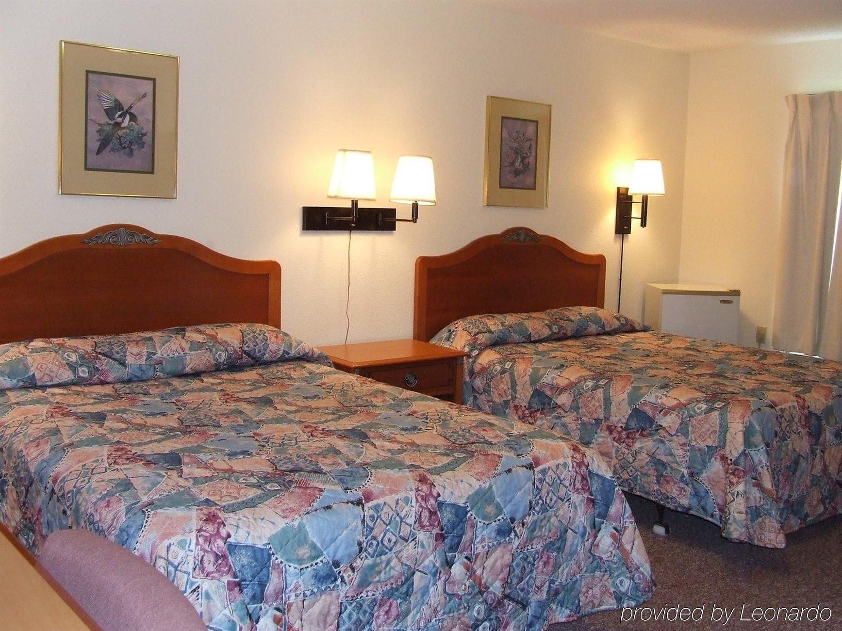 Best Budget Inn カーセッジ 部屋 写真