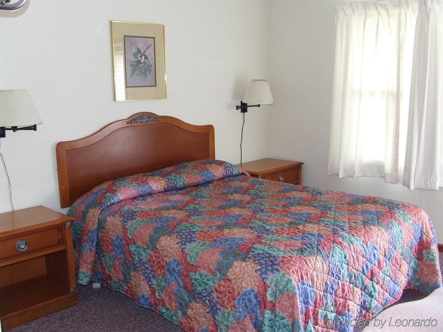 Best Budget Inn カーセッジ 部屋 写真